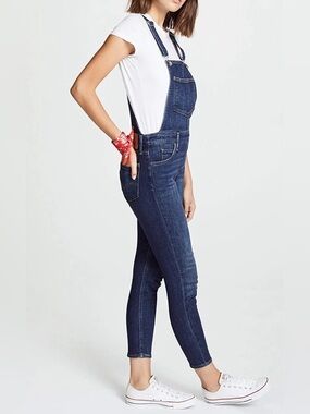Levi’s Overalls - Women’s Dark Wash Skinny,  Overalls with Side Zip. Size 25